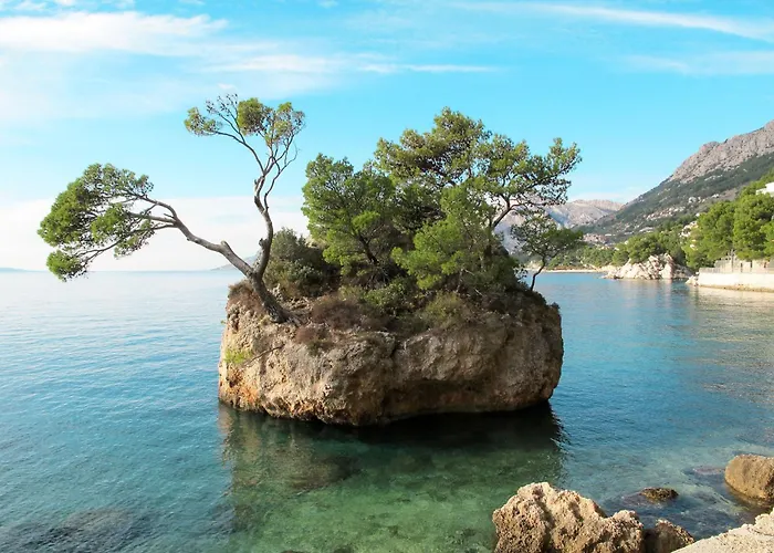 Silvia-4 By Interhome *