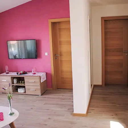 Silvia-4 By Interhome * ماكارسكا