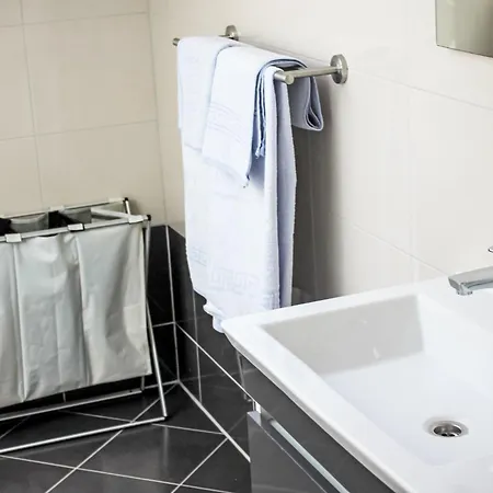 Silvia-4 By Interhome