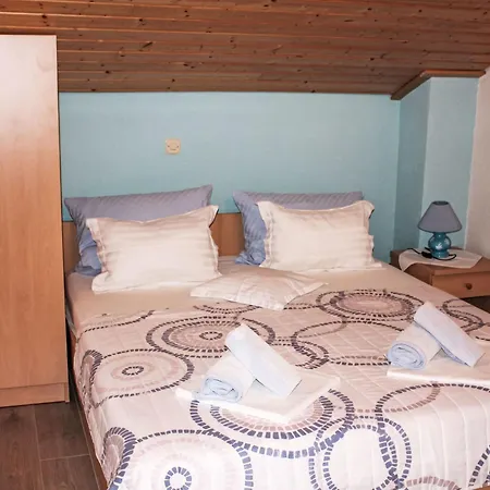 Silvia-4 By Interhome Apartman